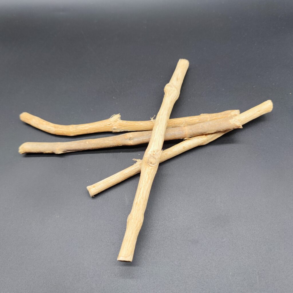 Racine de siwak